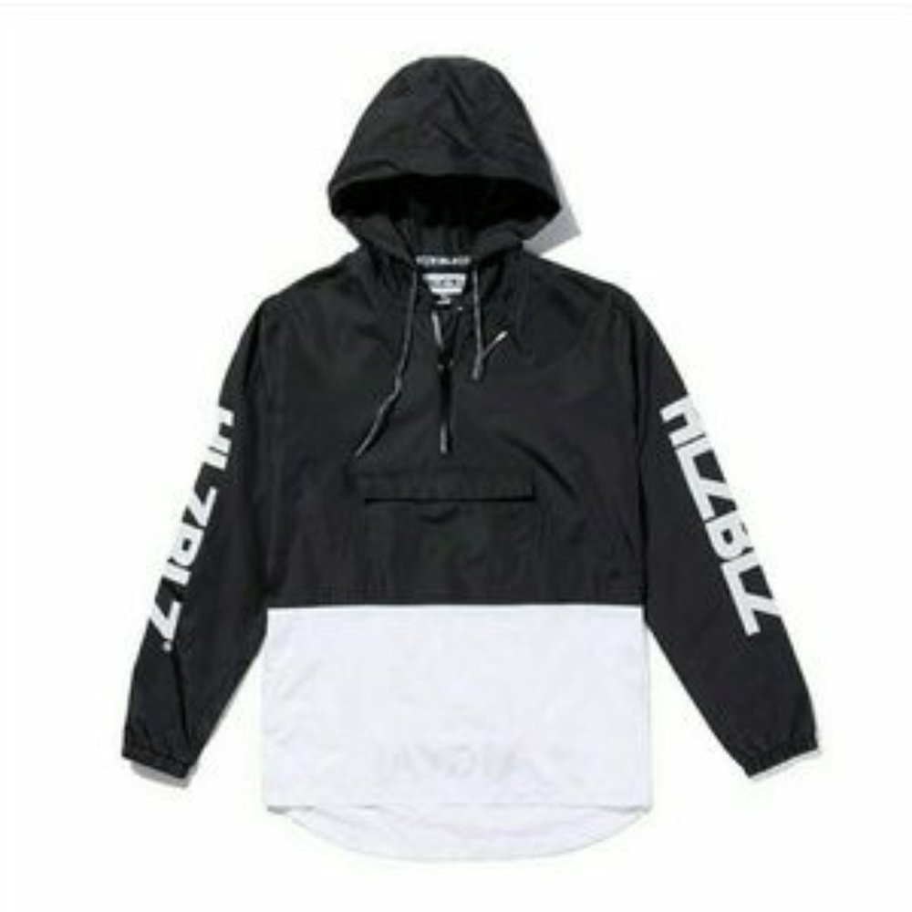 WINDBREAKER BLACK WHITE Streetwear Womens